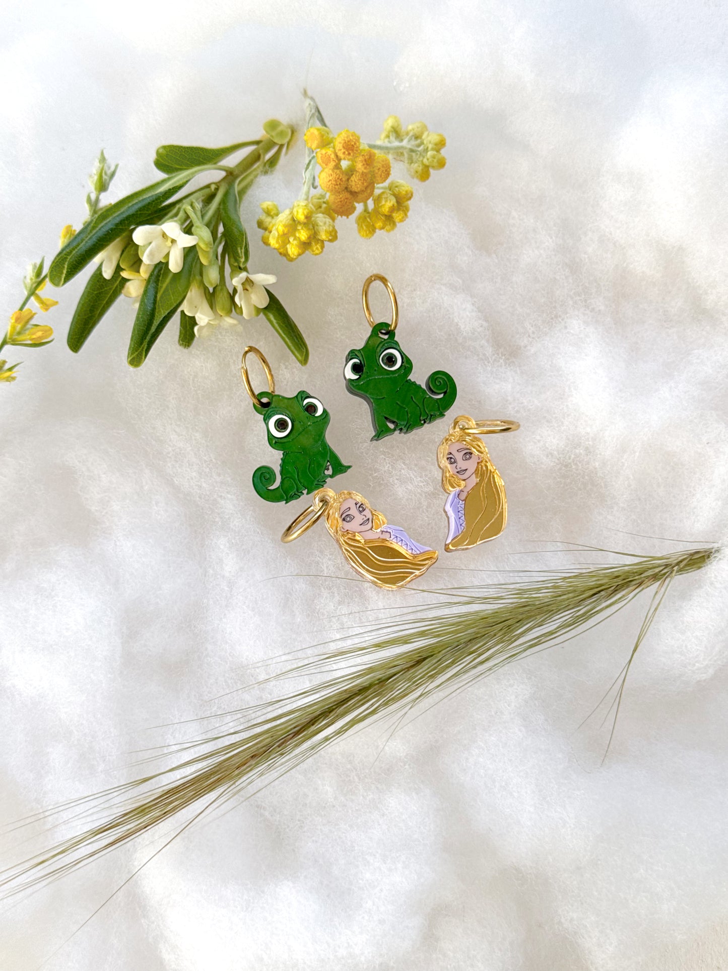 PACK RAPUNZEL + PASCAL