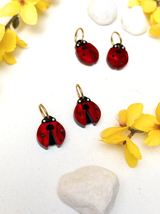 MARIQUITA (ALAS ABIERTAS)