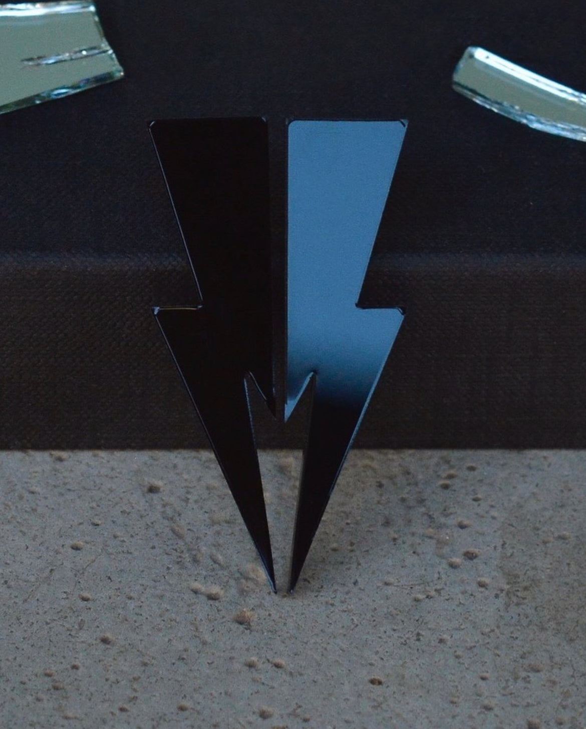 BLITZ BLACK